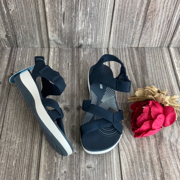 women's cloud steppers arla gracie sandals